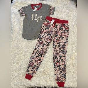 VERA BRADLEY STITCHED FLOWERS PAJAMA SET